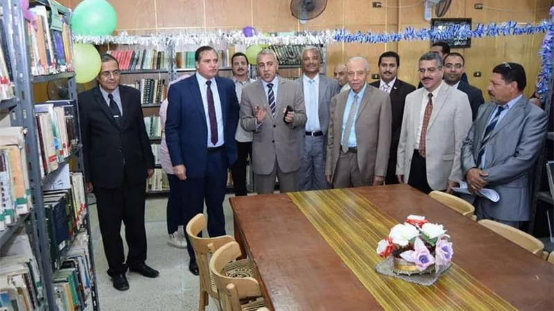 افتتاح المكتبة العامة ووحدة ضمان الجودة بكلية آثار سوهاج.. صور