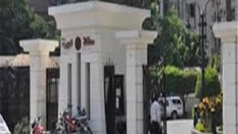 محافظة الجيزة تناشد المواطنين بعدم التواجد بجانب أعمدة خلال سقوط الأمطار