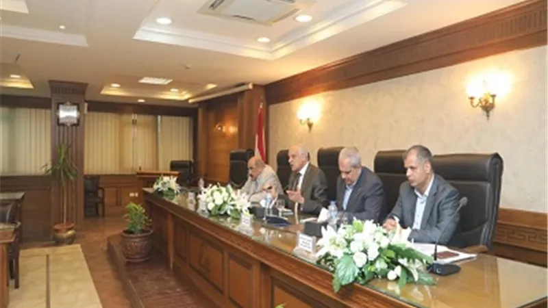 محافظ الجيزة لرؤساء الأحياء والمراكز 
