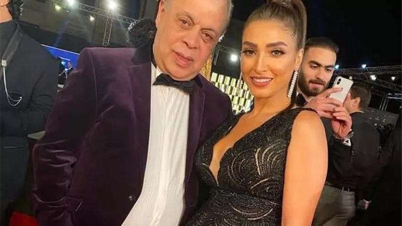 ظهور رائع للنجمة روجينا والنقيب أشرف زكى فى مهرجان القاهرة .. صور