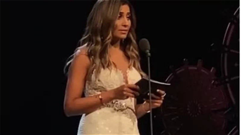 رواد السوشيال ميديا يشيدون بأداء دينا الشربينى بمهرجان القاهرة السينمائي