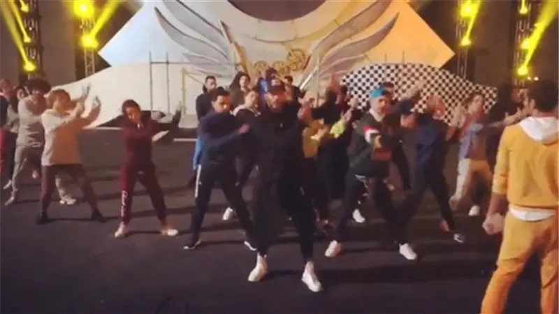 كواليس بروفات محمد رمضان من بروفات حفل الرياض.. فيديو