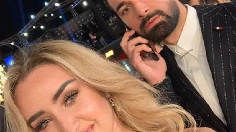 احمد حاتم يستفز زوج هنا الزاهد بصورة