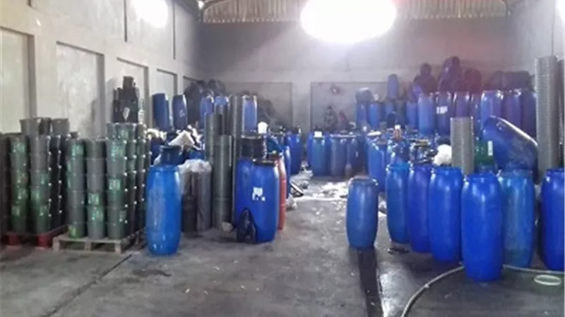 ضبط مصانع مواد غذائية مخالفة فى حملة تموينية بمركز الزقازيق