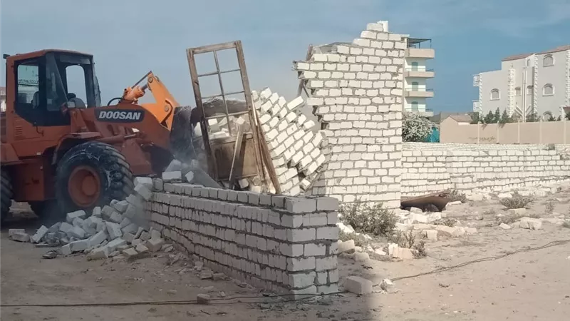 ازالة 52 تعدى واسترداد 52 فدان بمرسى مطروح