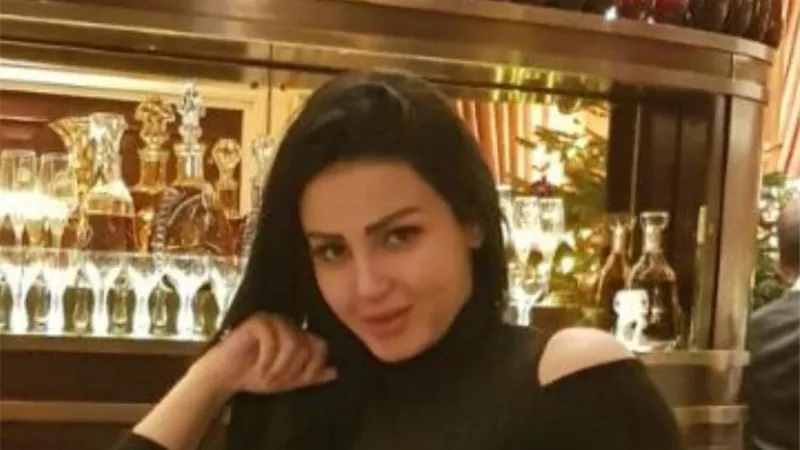 بالفيديو .. شيماء الحاج تنفى وجود صفحات لها على 