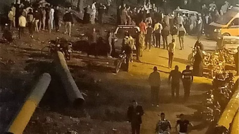 تفاصيل انتشال جثة شابين والبحث عن ثالث في انقلاب تروسيكل في مصرف بالدقهلية ..صور