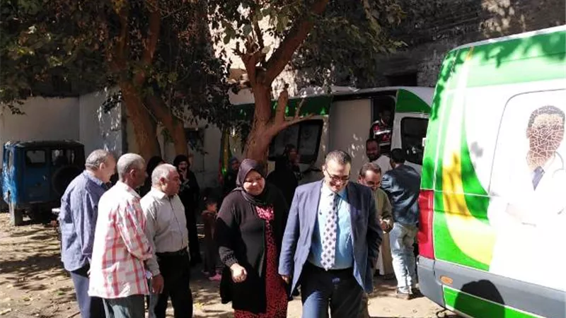 قافلة صحية مجانية تعالج 1650 مواطن في نجع حمادى