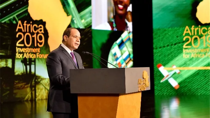 السيسي : تطوير البنية التحتية شرطا لنجاح المشروعات القومية بافريقيا