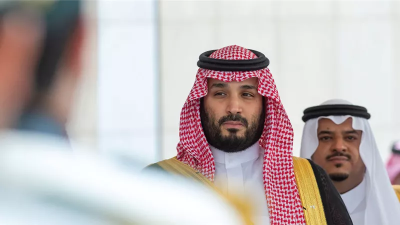 حدث غير مسبوق في تاريخ السعودية... قد ينهي أزمة قطر وحرب اليمن