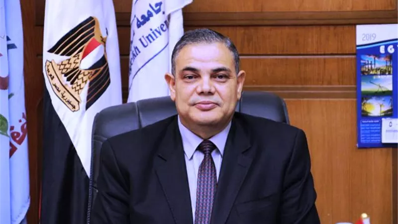 رئيس جامعة كفر الشيخ يهنئ الرئيس السيسي بفوز المنتخب الأوليمبي
