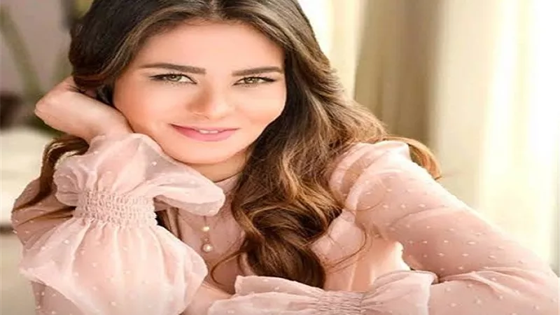 سالى فؤاد تكشف سبب طلاقها.. فيديو