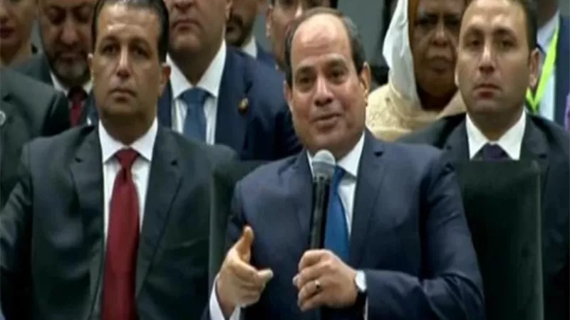 الرئيس : هناك فرصة لتكرار تجربة مصر الناجحة فى الطاقة بمجالات أخرى