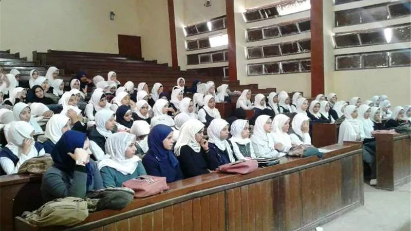 بيت ثقافة صدفا يقدم كيف تكون قائدا ناجحا و المرأة نواة المجتمع بالصور