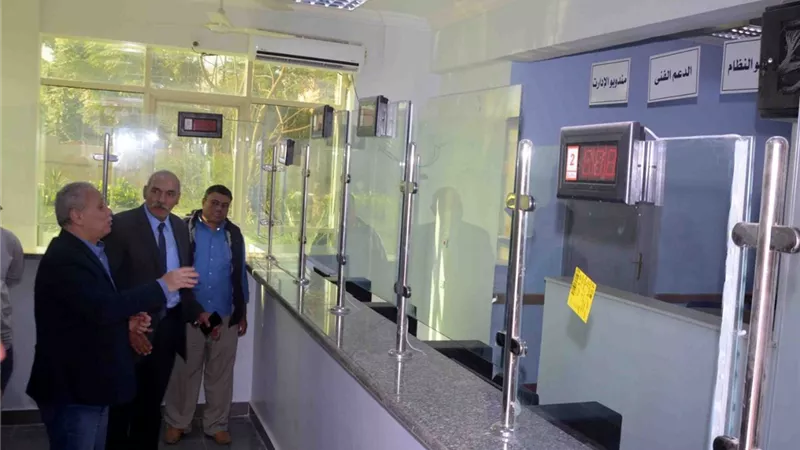 محافظ الأقصر يتفقد المشروعات التنموية بمركز القرنة