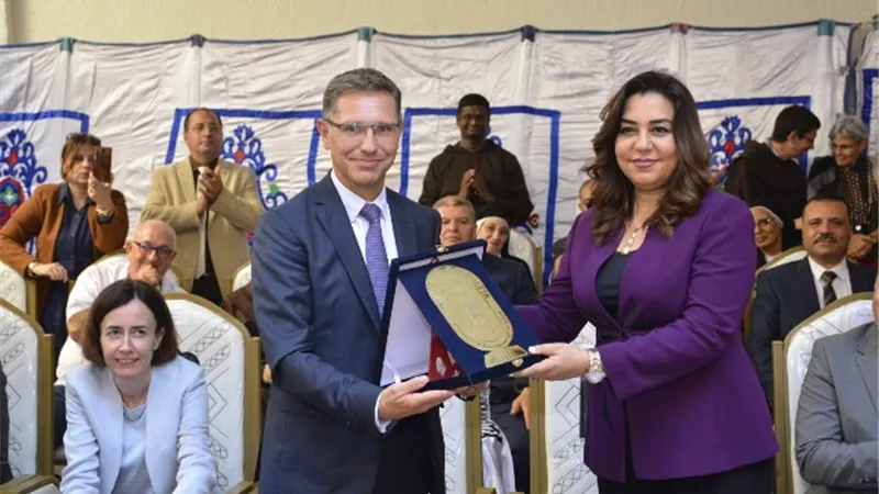 محافظ دمياط وقنصل عام فرنسا يشهدان الذكرى المئوية الثامنة للقاء القديس فرنسيس مع الملك الكامل الايوبي