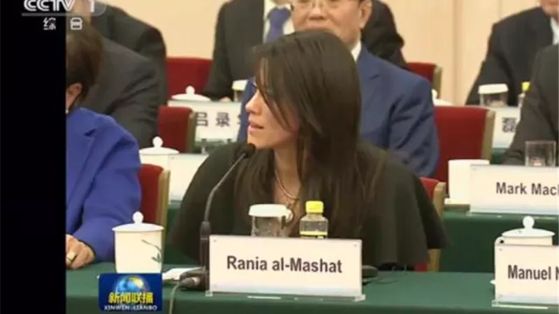 د. المشاط تشارك مع رئيس الصين الشعبية ونخبة من السياسيين والاقتصاديين المشاركين في منتدى بلومبرج للاقتصاد الجديد