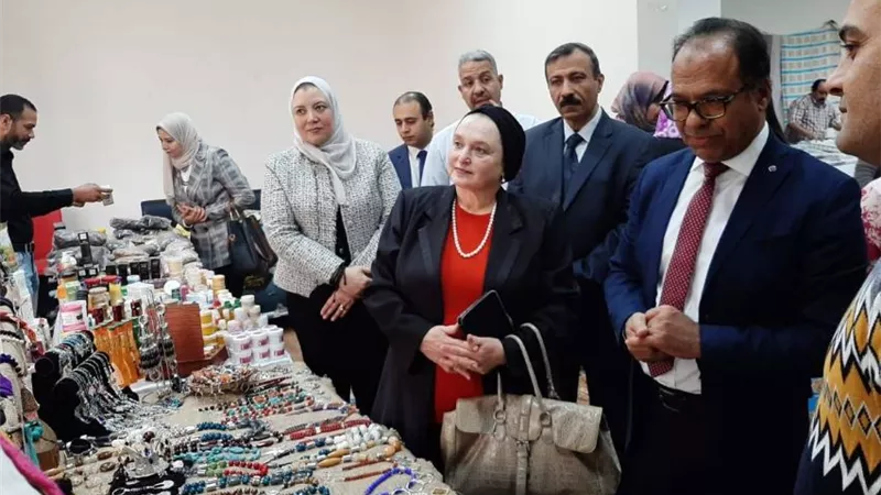 المالية: اقبال كبير فى اليوم الأول لمعرض «التراث المصرى لأهالي المدن الحدودية»