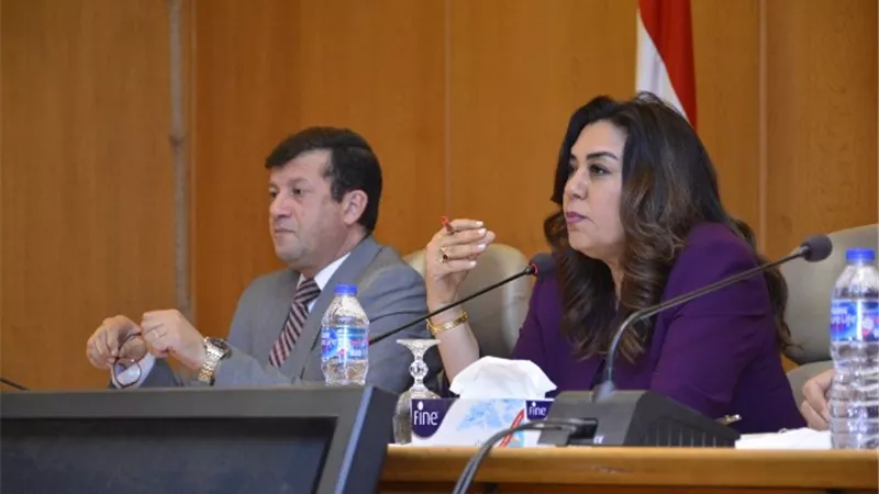 محافظ دمياط تطالب رؤساء المدن بالإرتقاء بالنظافة وحث المواطنين للتصالح فى مخالفات البناء