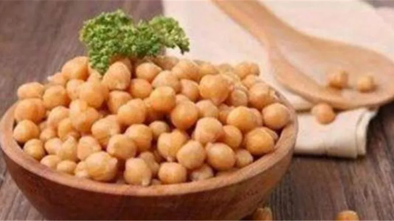 الحمص يعالج الكثير من المشكلات أبرزها فقر الدم