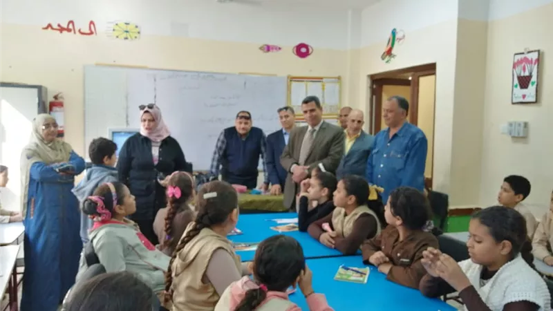 رئيس مدينة قها يطلق حملة توعية لطلاب المدارس
