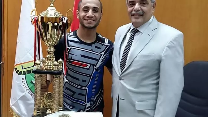 طالب بجامعة بنها يفوز ببطولة العالم 
