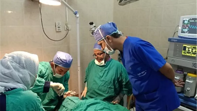 صحة الشرقية تجرى عملية سقوط جفن بالعين ضمن بروتوكول التعاون مع جامعة الزقازيق