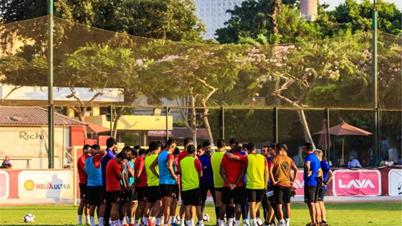مستشفى الاهلى: صدمة جديدة بسبب اصابة نجم الفريق ومدة غيابه