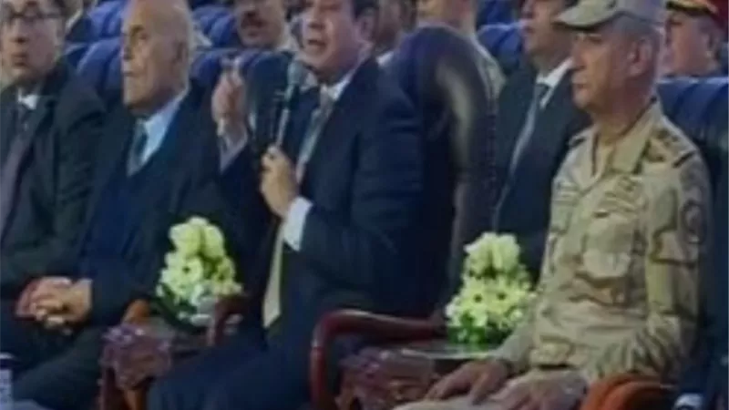 الرئيس السيسي يوجه مدبولي ورئيس قناة السويس بتوفير التمويل اللازم للهيئة وتطوير الطريق المرافق