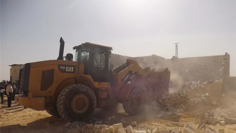 إزالة التعديات على أملاك الدولة بمركز إطسا بالفيوم