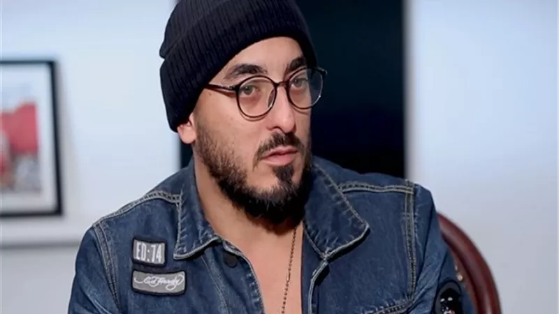 مفاجأة..حسام الحسينى يعتزل التمثيل بسبب محمد رمضان.. فيديو