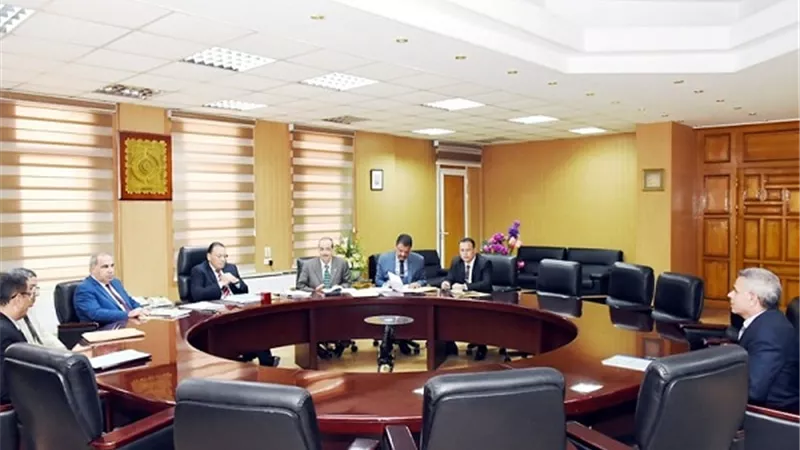 غراب يترأس لجنة لإختبار شغل وظيفة مدير عام بالديوان ومديريتي الطب البيطري والشباب