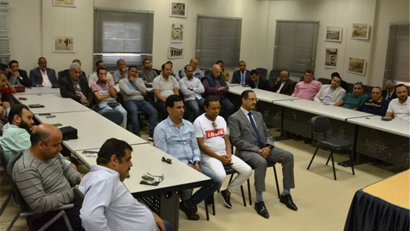 سكرتير مساعد الأقصر يفتتح ورشة نقابة الصحفيين بالمكتبة العامة