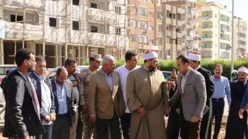 مقام وهمى يمنع تطوير ميدان بالسويس ربع قرن بالصور