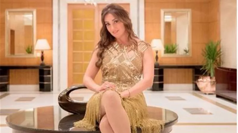 نرمين الفقى تسترجع صورة لها من زفاف هنا الزاهد واحمد فهمى
