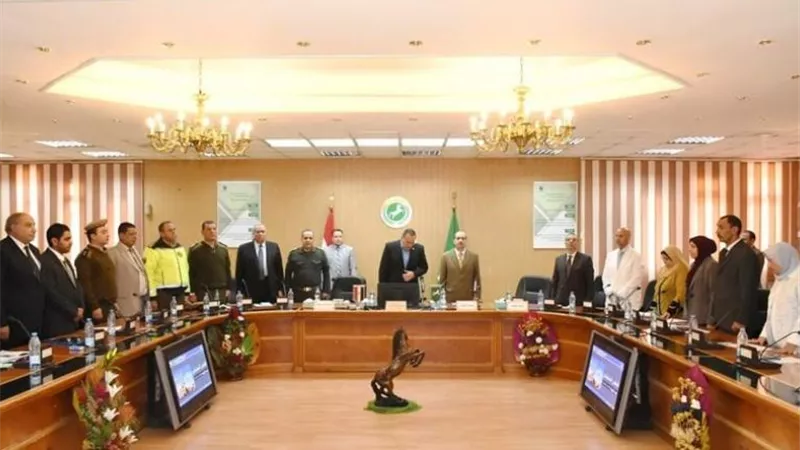تنفيذي الشرقية يقف دقيقة حداد على رئيس الجهاز التنفيذي لمشروعات المياه والصرف