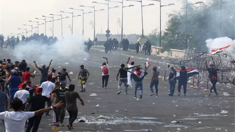 مواجهات جديدة بين الامن والمتظاهرين تسفر عن مقتل اثنين وسط بغداد