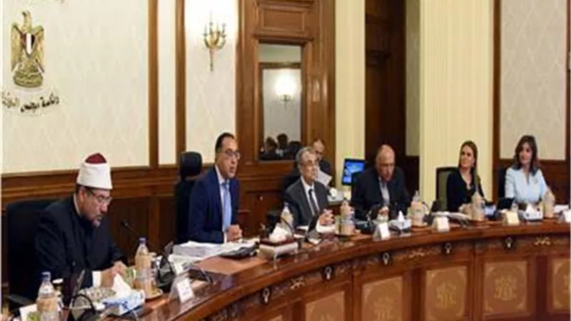 تشكيل لجنة في كل منفذ جمركي لفحص البضائع
