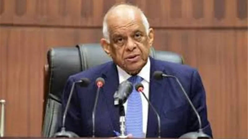 عبد العال يعود من قبرص بعد مشاركته في المؤتمر الـ١٣ لرؤساء برلمانات الدول الأوروبية الصغيرة