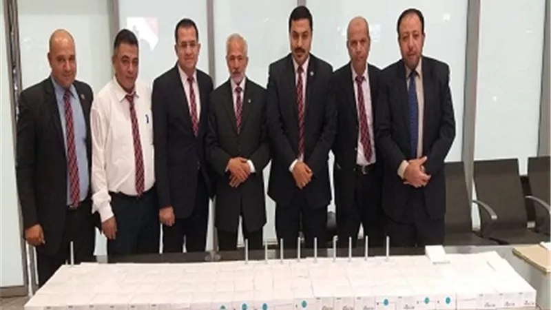 ضبط 3000 قسطرة طبية مع راكب قادم من فرنسا بمطار القاهرة