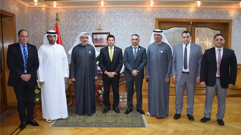 وزير الشباب يبحث استعدادات ماراثون زايد مع أمين عام مجلس أبو ظبي الرياضي