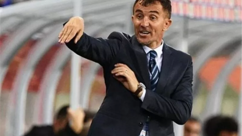 ميتشو يفاجىء مازيمبى بطريقة لعب جديدة للزمالك