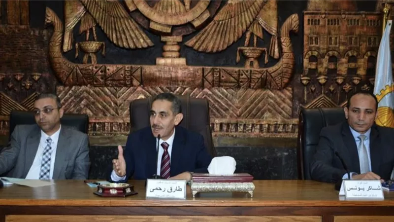 محافظ الغربية يراجع خطط العمل التنفيذي المقبلة مع مديري المديريات