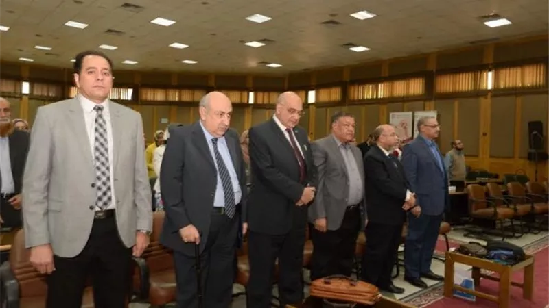 تغذية الأطفال في ندوة طبية موسعة بجامعة أسيوط