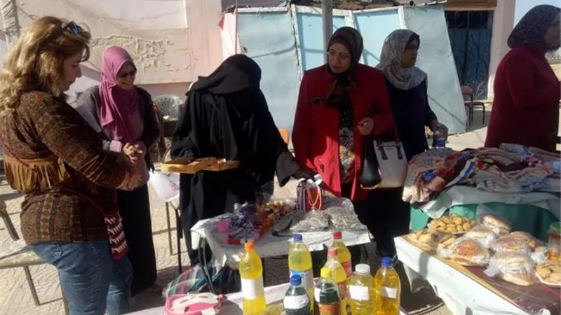 اختتام فاعليات القافلة الطبية لتنظيم الأسرة بالعاشر