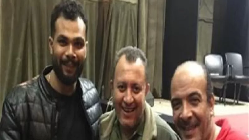 عرض 