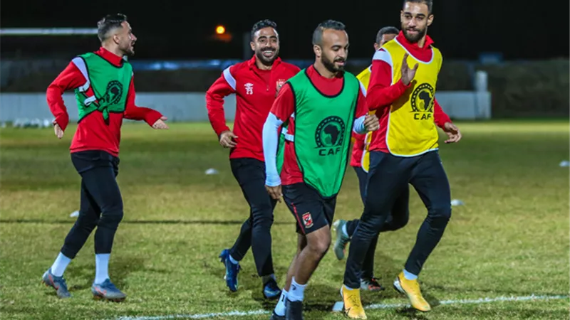 تقسيمة قوية للاعبي الأهلي في المران الثاني بتونس