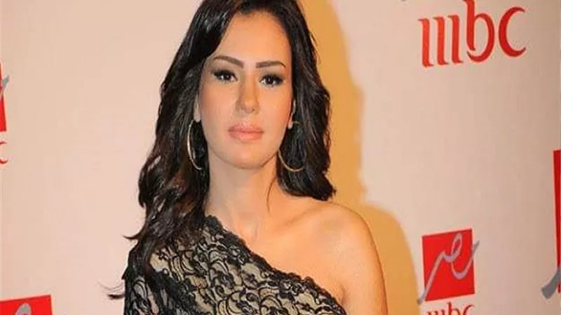 دينا فؤاد عضو لجنة تحكيم مهرجان Egypts beauty pageants