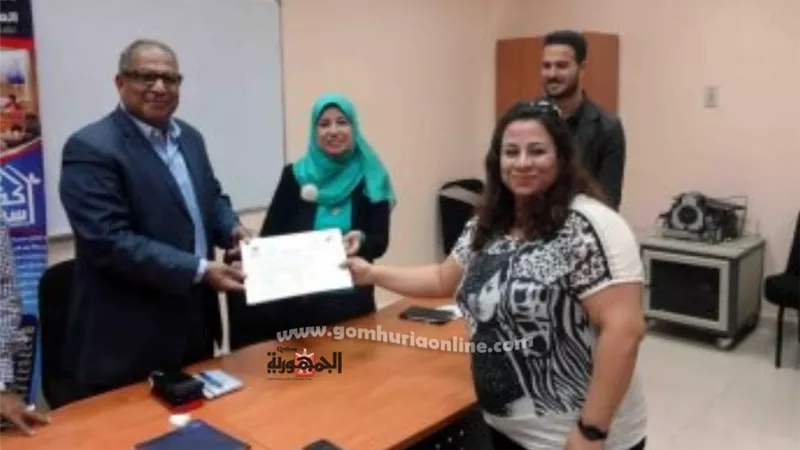 مياه الشرب بسوهاج تكرم عدداً من العاملين لاجتيازهم البرنامج التدريبي للغة الإشارة