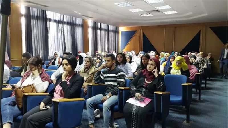 أساليب مكافحة سرطان الثدى فى ندوة توعوية فى جامعة حلوان بالصور